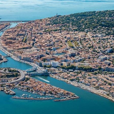 Le Calme A Deux Pas Du Port De Sete Apartman Kültér fotó
