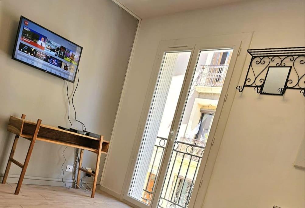 Le Calme A Deux Pas Du Port De Sete Apartman Kültér fotó