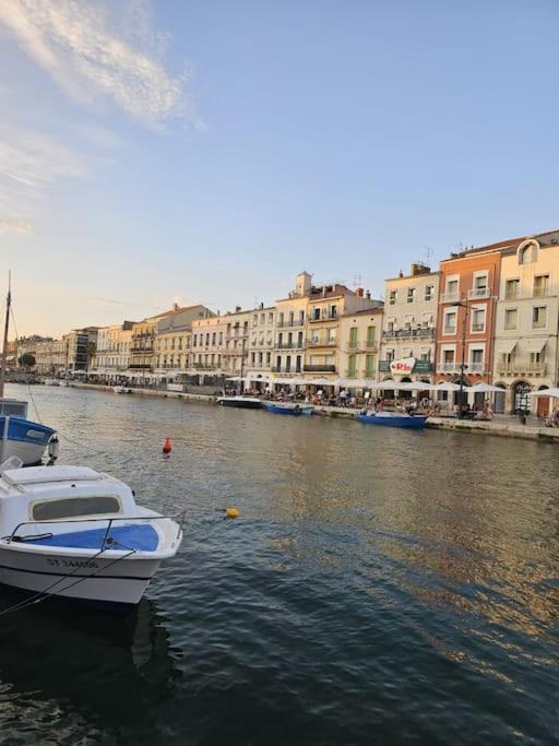 Le Calme A Deux Pas Du Port De Sete Apartman Kültér fotó